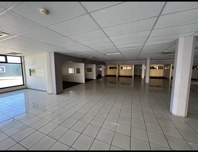 7,500M² OFFICE FOR SALE IN EAST LONDON CENTRAL